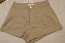 Load image into Gallery viewer, WOMEN'S BUTTON CLOSURE FRONT POCKETS DENIM MINI SHORTS