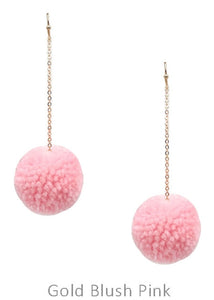 Pompom ball single earrings